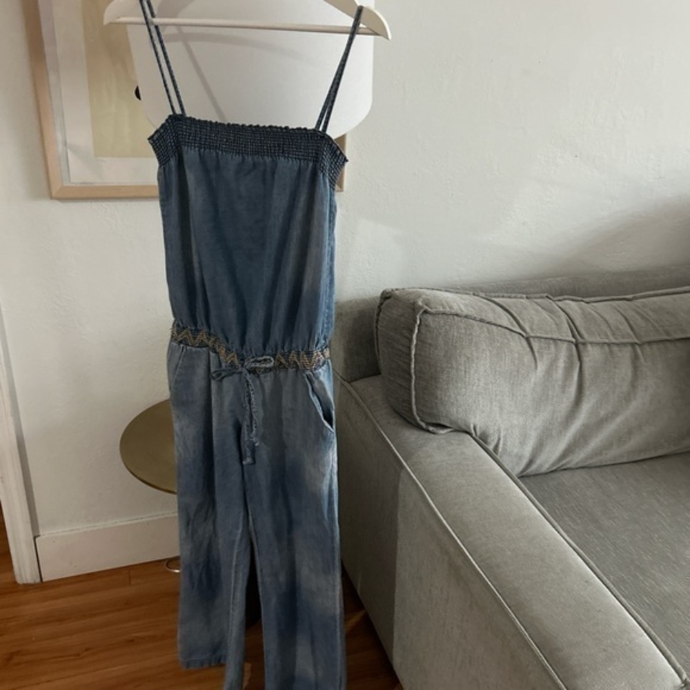 Y2K 90’s Chambray Romper
Size S Smoked Waist Boho
